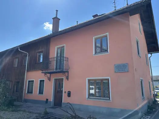 Immobilie in Ostermiething - Mehrfamilienhaus zum Kauf - Ostermiething - 765.000 € - 5 Zimmer, 201 m², 1.764 m² Grundstück - Bild 1