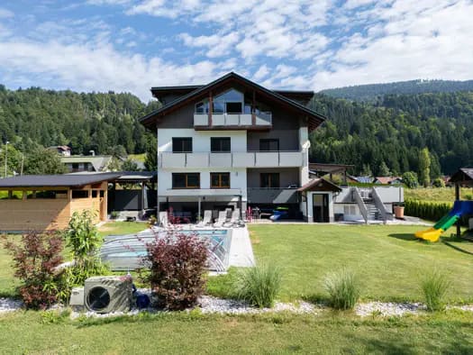 Immobilie in Hermagor-Pressegger See - Mehrfamilienhaus zum Kauf - Hermagor-Pressegger See - 1.200.000 € - 370 m², 3.136 m² Grundstück - Bild 2