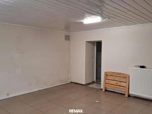 Immobilie in Sankt Veit in der Südsteiermark - Mehrfamilienhaus zum Kauf - Sankt Veit in der Südsteiermark - 329.000 € - 13 Zimmer, 455 m², 3.300 m² Grundstück - Bild 2
