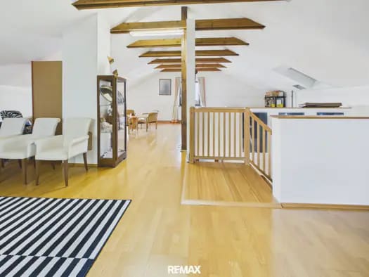 Immobilie in Hirm - Haus zum Kauf - Hirm - 253.000 € - 4 Zimmer, 128,7 m², 1.036 m² Grundstück - Bild 2