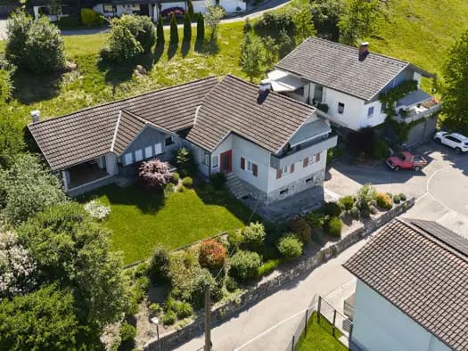 Immobilie in Röthis - Einfamilienhaus zum Kauf - Röthis - 815.000 € - 7 Zimmer, 148 m², 952 m² Grundstück - Bild 2