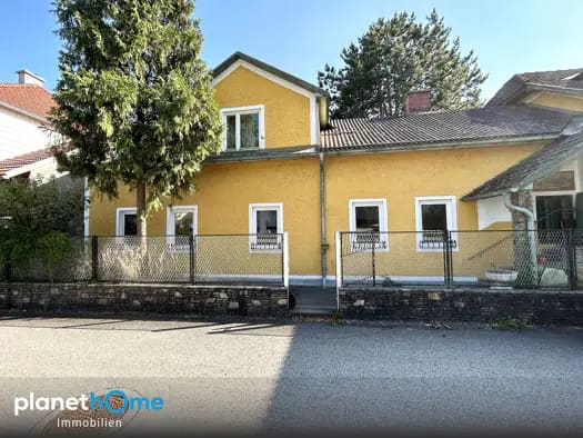 Immobilie in Amstetten - Herrenhaus zum Kauf - Amstetten - 359.000 € - 8 Zimmer, 185,2 m², 781 m² Grundstück - Bild 0