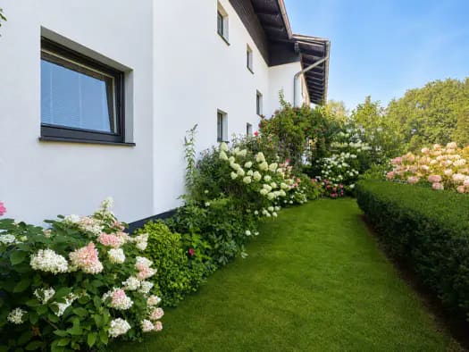 Immobilie in Perwang am Grabensee - Doppelhaushälfte zum Kauf - Perwang am Grabensee - 629.900 € - 6 Zimmer, 173,3 m² - Bild 0