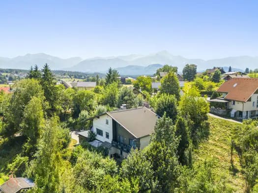 Immobilie in Velden am Wörther See - Einfamilienhaus zum Kauf - Velden am Wörther See - 665.000 € - 6 Zimmer, 201 m², 1.343 m² Grundstück - Bild 1