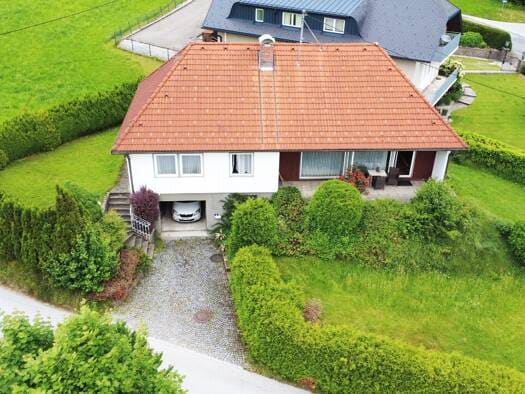 Immobilie in Mondsee - Einfamilienhaus zum Kauf - Mondsee - 850.000 € - 4 Zimmer, 127 m², 771 m² Grundstück - Bild 2