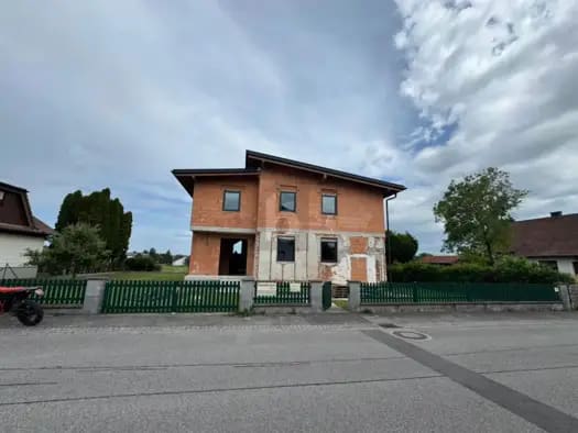 Immobilie in Blindenmarkt - Einfamilienhaus zum Kauf - Blindenmarkt - 349.000 € - 5 Zimmer, 178 m², 699 m² Grundstück - Bild 0