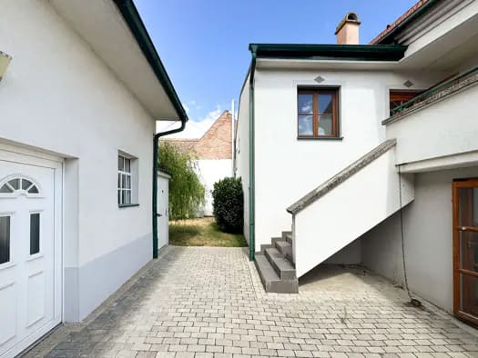 Immobilie in Mörbisch am See - Einfamilienhaus zum Kauf - Mörbisch am See - 299.000 € - 4 Zimmer, 119 m², 257 m² Grundstück - Bild 1