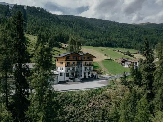 Immobilie in Sölden - Wohnung zum Kauf - Sölden - 1.450.000 € - 137,8 m², 3. Geschoss - Bild 2