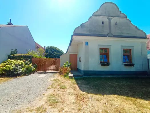 Immobilie in Lutzmannsburg - Einfamilienhaus zum Kauf - Lutzmannsburg - 295.000 € - 7 Zimmer, 256 m², 1.446 m² Grundstück - Bild 0