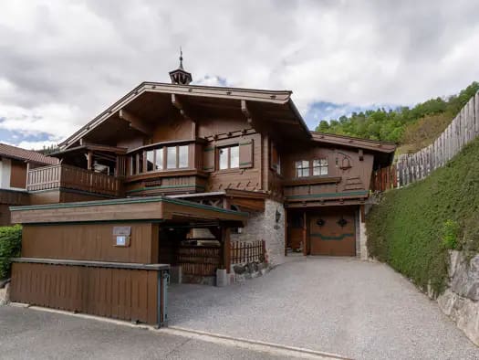Immobilie in Uttendorf - Haus zum Kauf - Uttendorf - 555.000 € - 236 m², 540 m² Grundstück - Bild 0