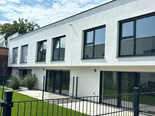 Immobilie in Maria-Lanzendorf - Reihenmittelhaus zum Kauf - Erstbezug - Maria-Lanzendorf - 439.000 € - 4 Zimmer, 104 m² - Bild 0