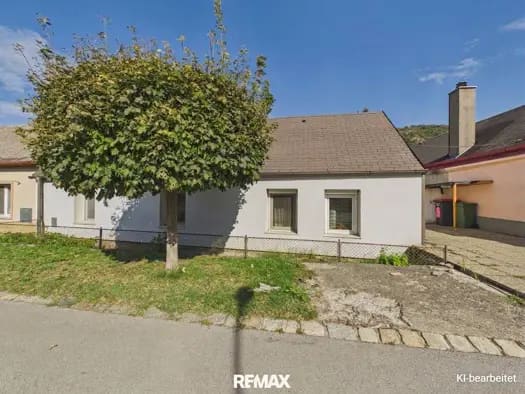 Immobilie in Hundsheim - Haus zum Kauf - Hundsheim - 96.000 € - 3 Zimmer, 59 m², 299 m² Grundstück - Bild 0