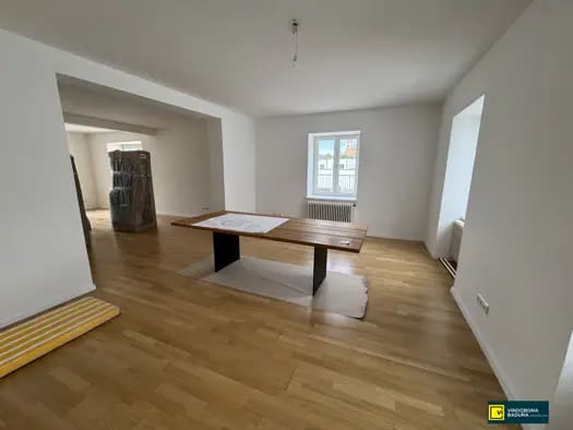 Immobilie in Traiskirchen - Wohnung zum Kauf - Traiskirchen - 450.000 € - 6 Zimmer, 178 m² - Bild 0