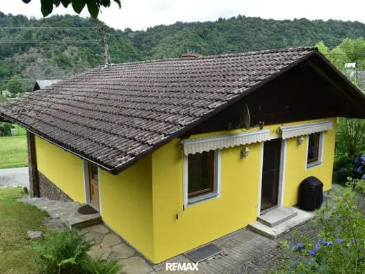 Immobilie in Esternberg - Einfamilienhaus zum Kauf - Esternberg - 220.000 € - 4 Zimmer, 82 m², 725 m² Grundstück - Bild 1