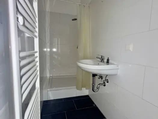 Immobilie in Penzing - Wohnung zum Kauf - Penzing - 168.000 € - 2 Zimmer, 41,1 m², 2. Geschoss - Bild 2