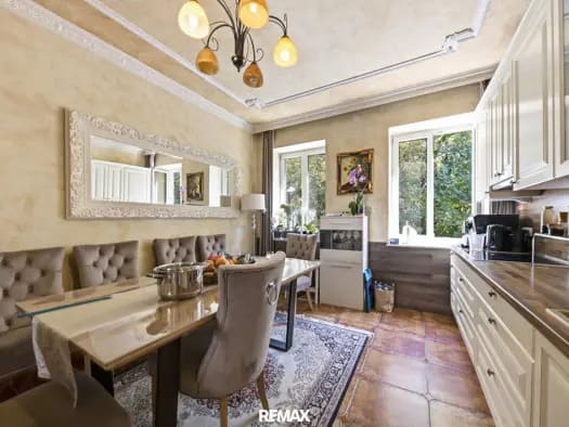 Immobilie in Leopoldsdorf im Marchfeld - Mehrfamilienhaus zum Kauf - Leopoldsdorf im Marchfeld - 379.000 € - 12,5 Zimmer, 270 m², 375 m² Grundstück - Bild 1
