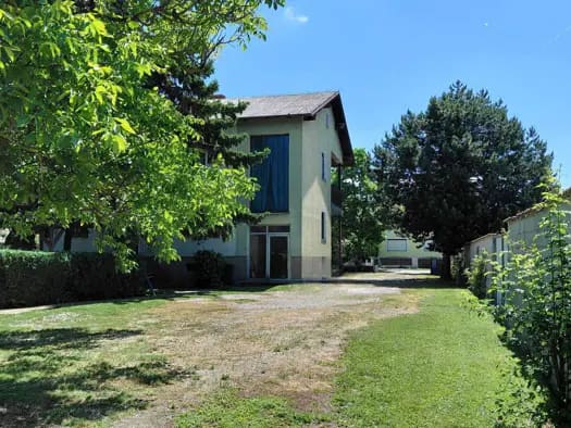 Immobilie in Zurndorf - Mehrfamilienhaus zum Kauf - Zurndorf - 315.000 € - 8 Zimmer, 200 m², 1.144 m² Grundstück - Bild 0