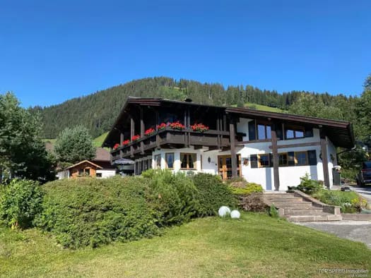Immobilie in Flachau - Einfamilienhaus zum Kauf - Flachau - 1.950.000 € - 7 Zimmer, 174,9 m², 1.325 m² Grundstück - Bild 0