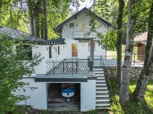 Immobilie in Henndorf am Wallersee - Haus zum Kauf - Henndorf am Wallersee - 390.000 € - 3 Zimmer, 80 m², 1.562 m² Grundstück - Bild 0
