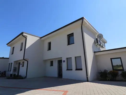 Immobilie in Sierndorf - Reihenmittelhaus zum Kauf - Sierndorf - 469.000 € - 5 Zimmer, 120,1 m² - Bild 1