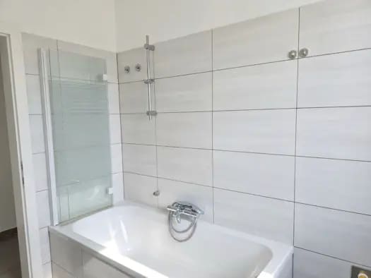 Immobilie in Sierndorf - Reihenmittelhaus zum Kauf - Sierndorf - 469.000 € - 5 Zimmer, 120,1 m² - Bild 2