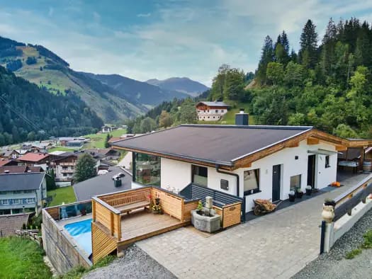 Immobilie in Viehhofen - Haus zum Kauf - Viehhofen - 1.495.000 € - 5 Zimmer, 161 m², 577 m² Grundstück - Bild 0