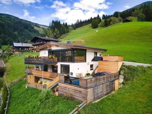 Immobilie in Viehhofen - Haus zum Kauf - Viehhofen - 1.495.000 € - 5 Zimmer, 161 m², 577 m² Grundstück - Bild 1