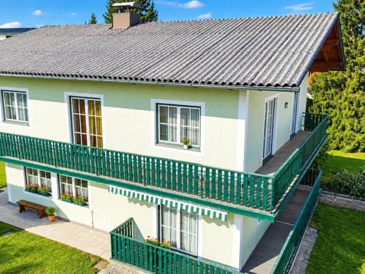 Immobilie in Seekirchen am Wallersee - Haus zum Kauf - Seekirchen am Wallersee - 685.000 € - 7 Zimmer, 167,7 m², 635 m² Grundstück - Bild 0