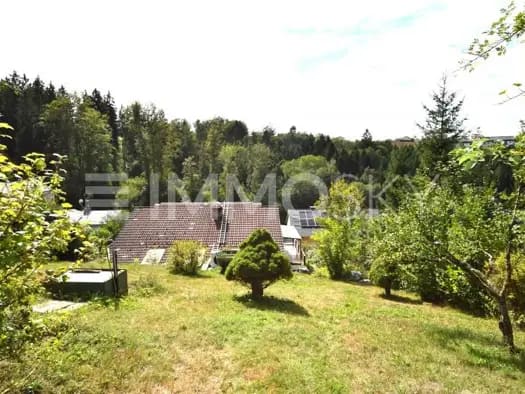 Immobilie in Eidenberg - Einfamilienhaus zum Kauf - Eidenberg - 277.000 € - 3,5 Zimmer, 100 m², 829 m² Grundstück - Bild 1