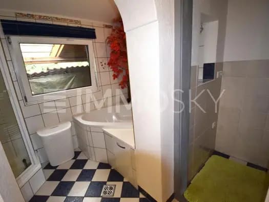 Immobilie in Eidenberg - Einfamilienhaus zum Kauf - Eidenberg - 277.000 € - 3,5 Zimmer, 100 m², 829 m² Grundstück - Bild 2