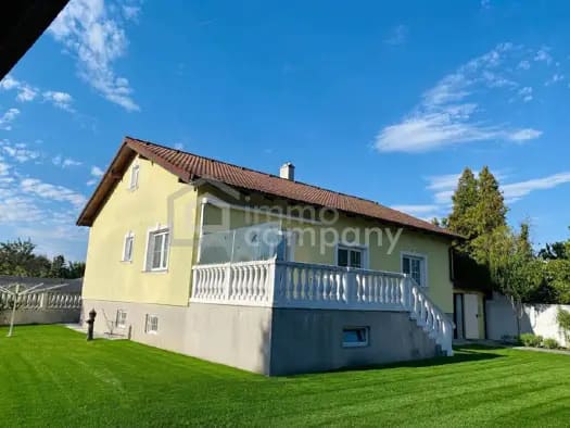 Immobilie in Ebreichsdorf - Einfamilienhaus zum Kauf - Ebreichsdorf - 1.490.666 € - 10 Zimmer, 220 m², 782 m² Grundstück - Bild 0