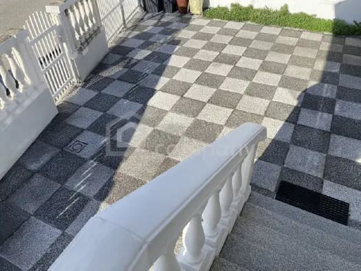 Immobilie in Ebreichsdorf - Einfamilienhaus zum Kauf - Ebreichsdorf - 1.490.666 € - 10 Zimmer, 220 m², 782 m² Grundstück - Bild 1