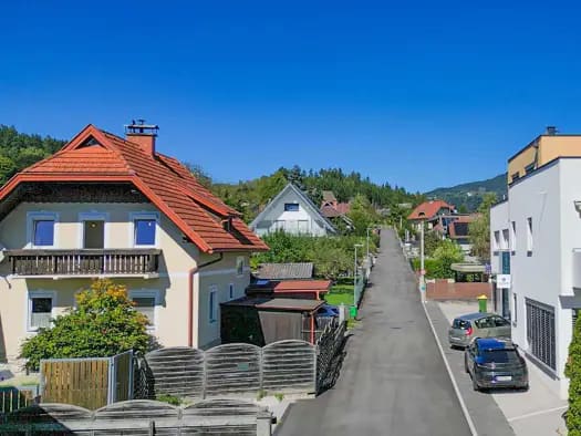 Immobilie in Feldkirchen in Kärnten - Haus zum Kauf - Feldkirchen in Kärnten - 259.000 € - 5 Zimmer, 140 m², 400 m² Grundstück - Bild 1