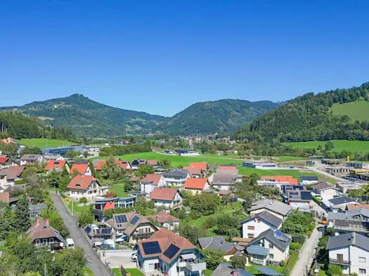 Immobilie in Feldkirchen in Kärnten - Haus zum Kauf - Feldkirchen in Kärnten - 259.000 € - 5 Zimmer, 140 m², 400 m² Grundstück - Bild 2