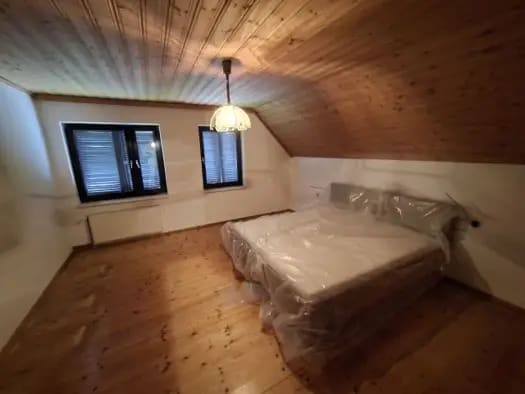 Immobilie in Arnoldstein - Haus zum Kauf - Arnoldstein - 333.000 € - 6 Zimmer, 125 m², 1.100 m² Grundstück - Bild 1