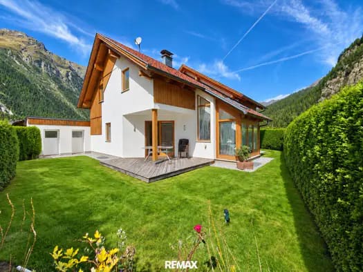 Immobilie in Längenfeld - Einfamilienhaus zum Kauf - Längenfeld - 790.000 € - 6 Zimmer, 220 m², 348 m² Grundstück - Bild 0