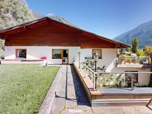Immobilie in Pfunds - Mehrfamilienhaus zum Kauf - Pfunds - 650.000 € - 5 Zimmer, 124 m², 1.569 m² Grundstück - Bild 1
