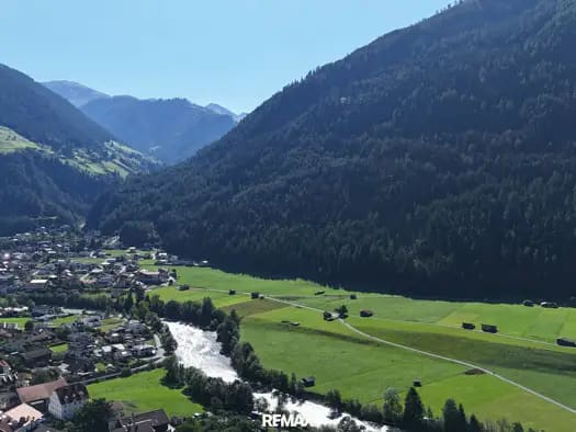 Immobilie in Pfunds - Mehrfamilienhaus zum Kauf - Pfunds - 650.000 € - 5 Zimmer, 124 m², 1.569 m² Grundstück - Bild 2