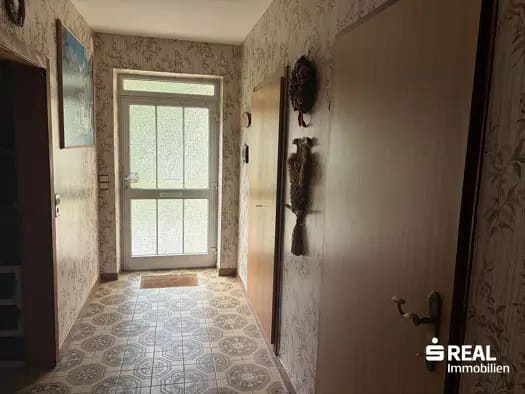 Immobilie in Haslach an der Mühl - Haus zum Kauf - Haslach an der Mühl - 180.000 € - 117 m², 1.089 m² Grundstück - Bild 2