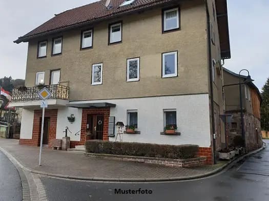 Immobilie in Peuerbach - Mehrfamilienhaus zum Kauf - Peuerbach - 295.800 € - 7 Zimmer, 217 m², 1.067 m² Grundstück - Bild 0