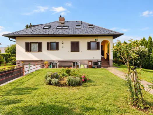 Immobilie in Wetzelsdorf - Einfamilienhaus zum Kauf - Graz - 630.000 € - 10 Zimmer, 160 m², 947 m² Grundstück - Bild 0