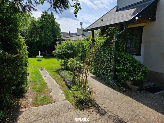 Immobilie in Baden - Einfamilienhaus zum Kauf - Baden - 549.000 € - 6 Zimmer, 186 m², 569 m² Grundstück - Bild 0
