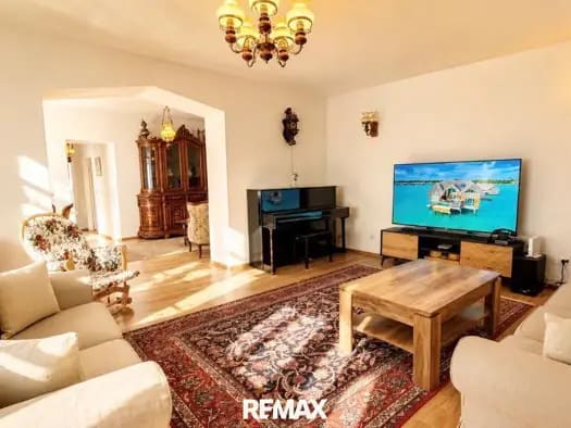 Immobilie in Retz - Mehrfamilienhaus zum Kauf - Retz - 299.000 € - 7 Zimmer, 205 m², 527 m² Grundstück - Bild 0