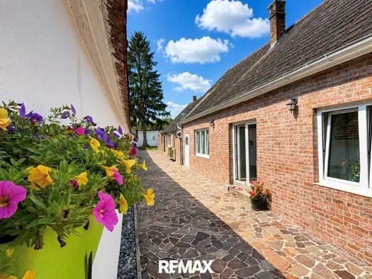 Immobilie in Retz - Mehrfamilienhaus zum Kauf - Retz - 299.000 € - 7 Zimmer, 205 m², 527 m² Grundstück - Bild 1