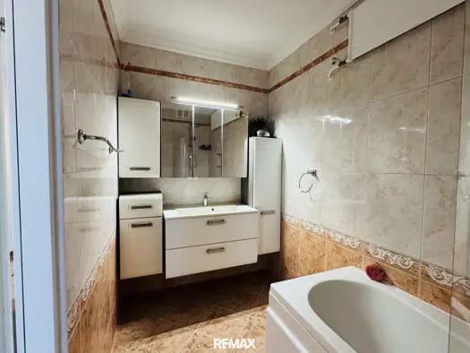 Immobilie in Krems an der Donau - Wohnung zum Kauf - Krems an der Donau - 235.000 € - 4 Zimmer, 113 m² - Bild 2