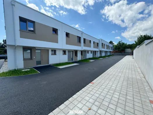 Immobilie in Sooß - Reihenmittelhaus zum Kauf - Erstbezug - Sooß - 359.500 € - 4 Zimmer, 108 m², 105 m² Grundstück - Bild 0