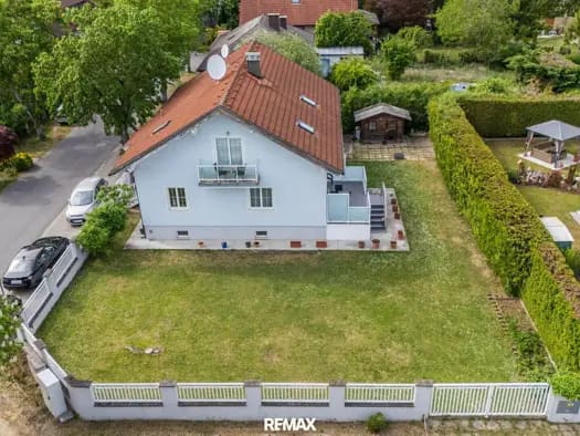 Immobilie in Ebreichsdorf - Einfamilienhaus zum Kauf - Ebreichsdorf - 649.000 € - 6 Zimmer, 200 m², 638 m² Grundstück - Bild 2