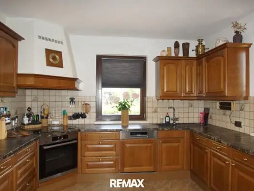 Immobilie in Vorstadt - Einfamilienhaus zum Kauf - Sierndorf - 559.000 € - 7 Zimmer, 280 m², 605 m² Grundstück - Bild 1