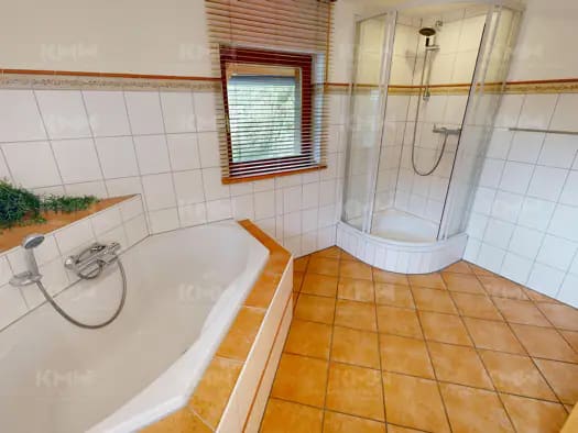 Immobilie in Uttendorf - Einfamilienhaus zum Kauf - Uttendorf - 449.000 € - 4 Zimmer, 132 m², 310 m² Grundstück - Bild 2