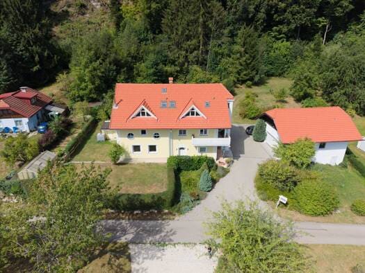 Immobilie in Frankenburg am Hausruck - Einfamilienhaus zum Kauf - Frankenburg am Hausruck - 610.000 € - 408 m², 7.273 m² Grundstück - Bild 0